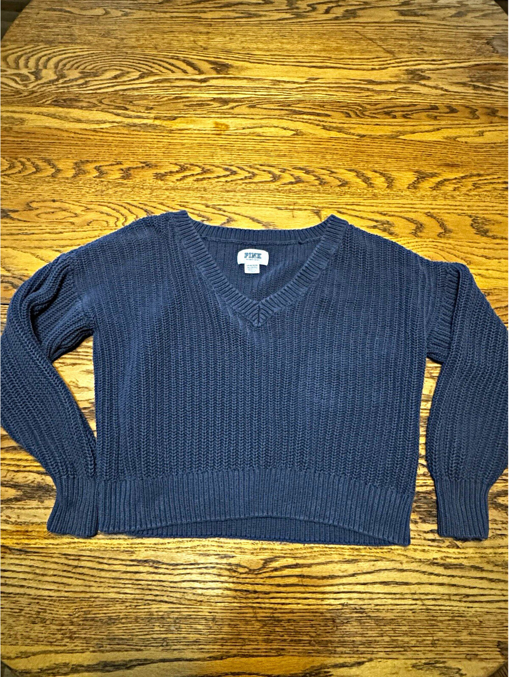 PINK Victoria's Secret Womens S Gray Solid Knit V-Neck Pullover Sweater